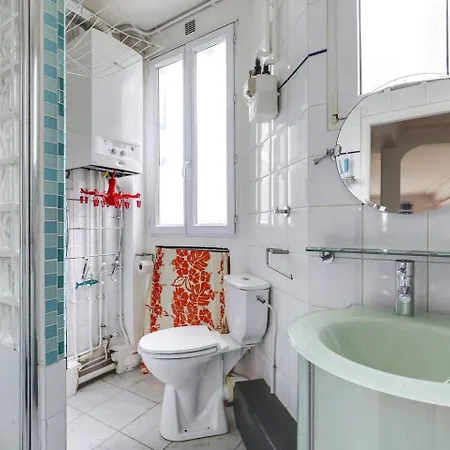 Guestready - Magnifique Buttes Chaumont * Parijs